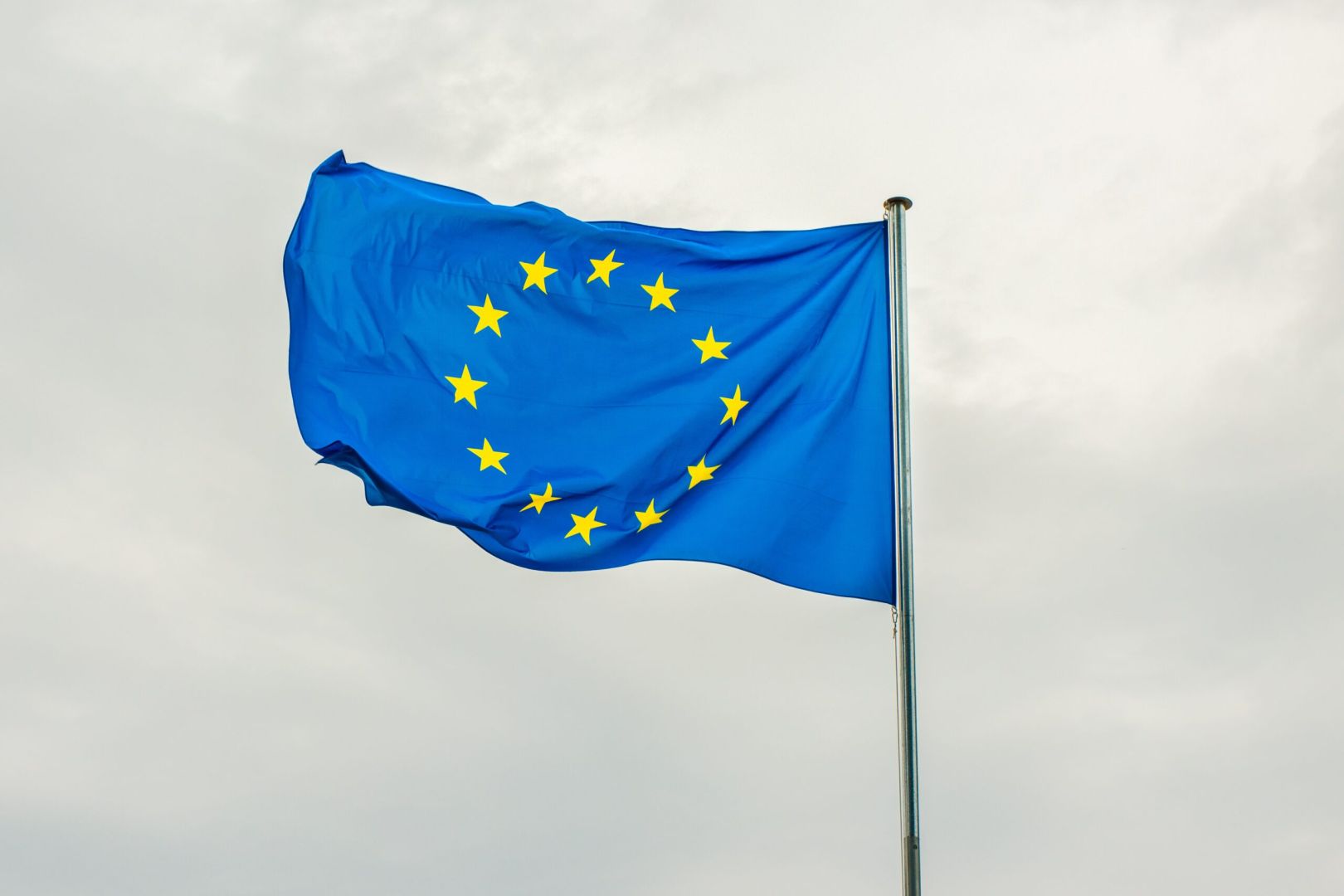 Európska únia chystá tvrdý úder pre sociálne siete. Chce výrazne obmedziť prístup deťom