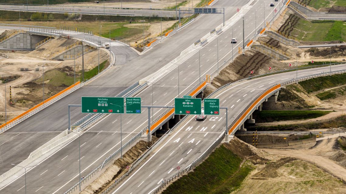 Tento víkend čaká vodičov uzávera D1 smer Bratislava (D1/D4 križovatka)