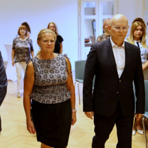 Slávnostné zastupiteľstvo vzdalo poctu Jánovi Petrovi a Miloslavovi Chomovi