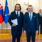 Prešovská univerzita má troch nových profesorov. Prezident SR ich vymenoval v Prezidentskom paláci
