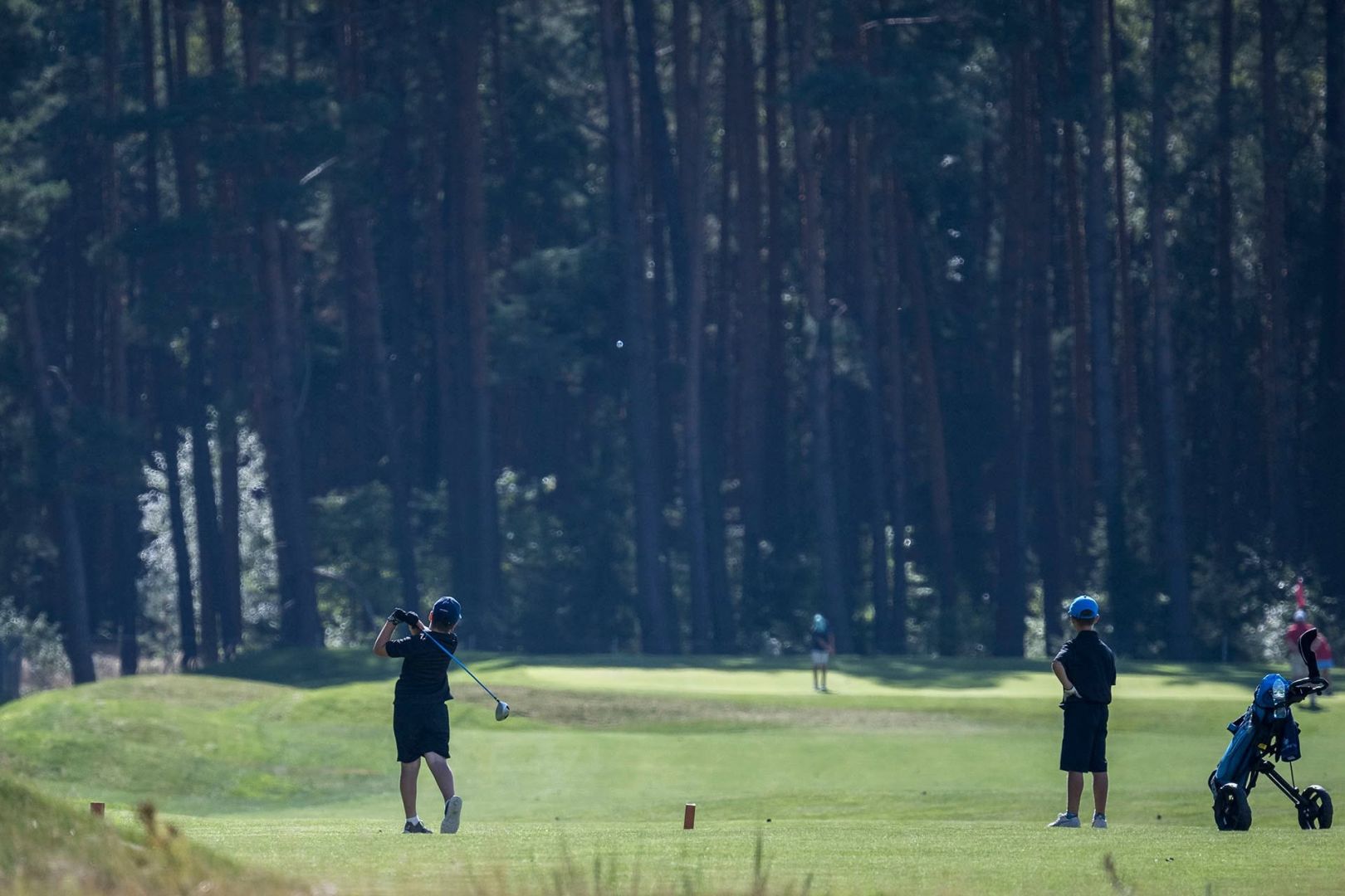 Bezpieczeństwo dzieci i młodzieży podczas startów i obozów golfowych