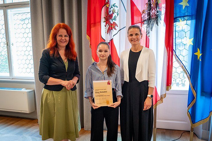 LRin Hagele ehrte Tirols Erste-Hilfe-Nachwuchs