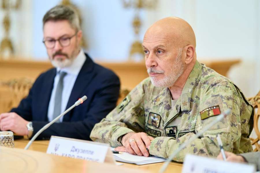 Руслан Стефанчук обговорив із Головою Військового комітету НАТО подальше посилення оборонної підтримки України