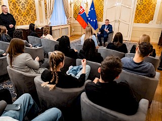 Študenti dnes opäť navštívili Úrad vlády SR