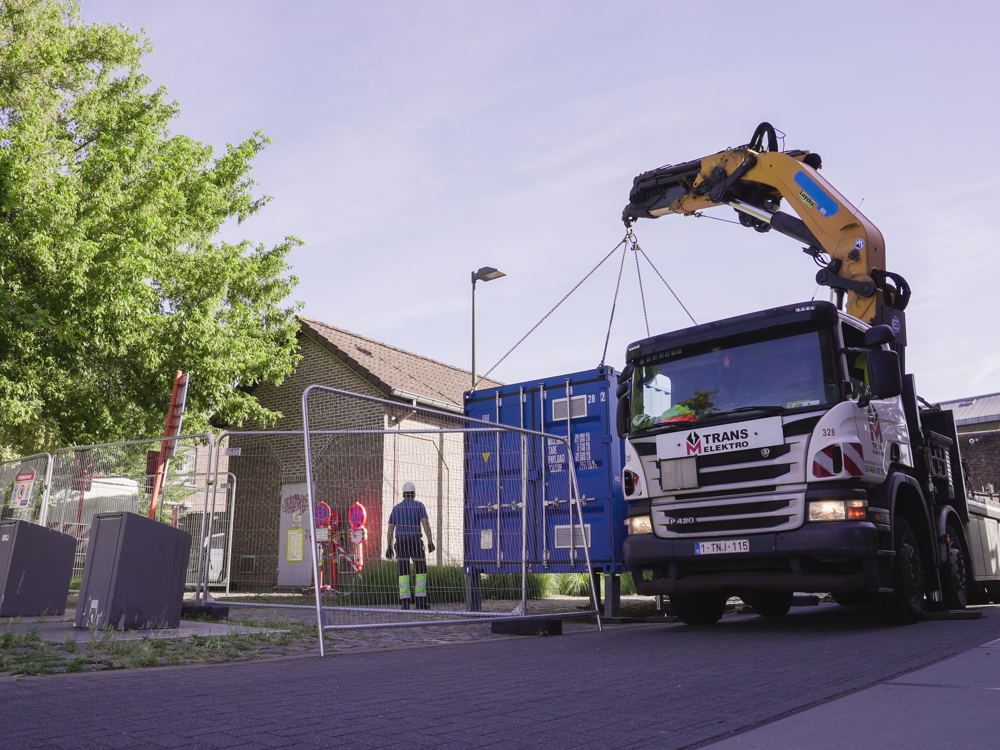 Mobiele schakelpost van Fluvius zorgt voor betrouwbare stroom tijdens netversterkingswerken in Mechelen