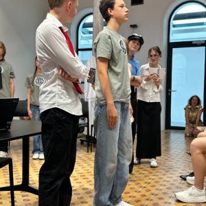 Súkromná ZŠ v skvelej adaptácii Čapkovho diela RUR