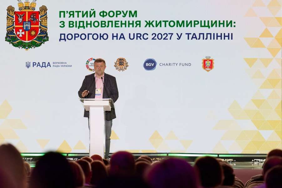 Відбудова під час війни та підтримка ветеранів: Олександр Корнієнко відвідав Житомирщину