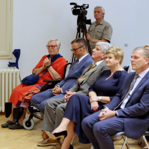Slávnostné zastupiteľstvo vzdalo poctu Jánovi Petrovi a Miloslavovi Chomovi