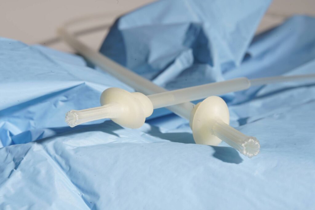 Jak probíhá zavedení katetru: Šetrný návod pro maximální bezpečí