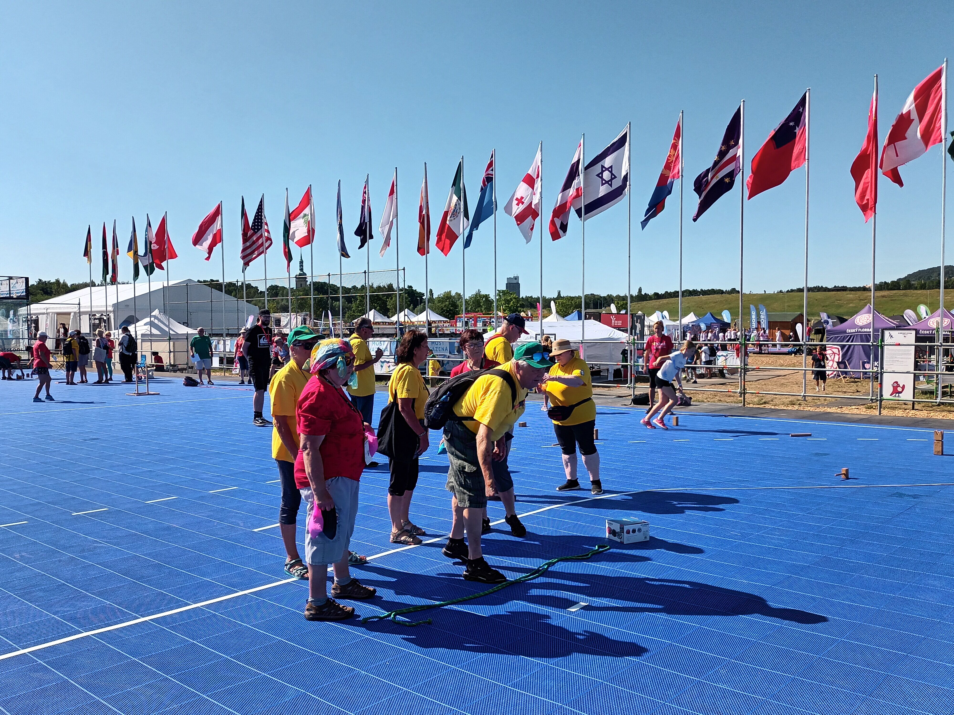 Olympijský festival U Jezera Most přivítal seniory na dni plném sportu a zábavy
