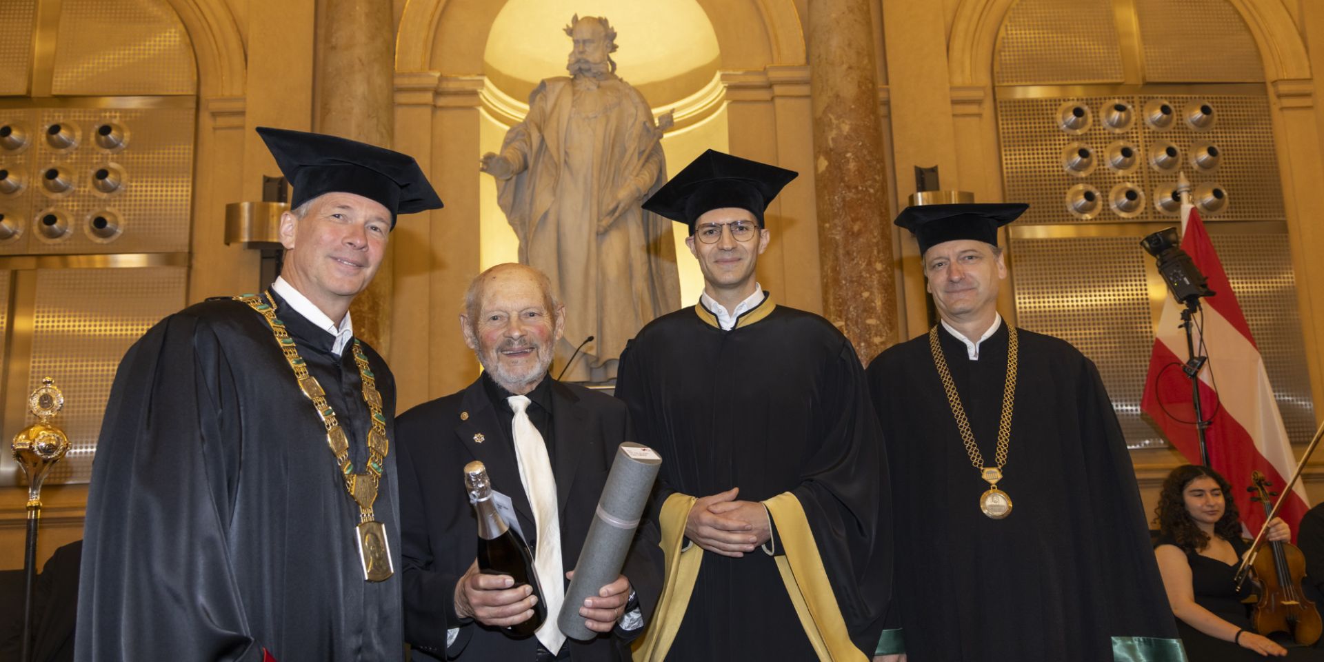 Mit 93 Jahren zum Doktorat: Eugen Gross feiert Promotion