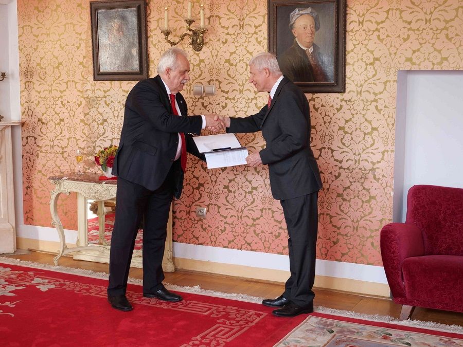Profesor Černák sa stal ďalším laureátom Ceny Jána Gaža