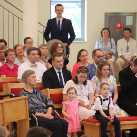 Novokňaz Jakub Jurkovič slávil v Senici primičnú svätú omšu