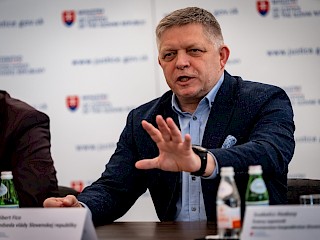R. Fico: Slovenská republika pre zákaz dovozu ruského plynu podáva žalobu na Súdny dvor EÚ