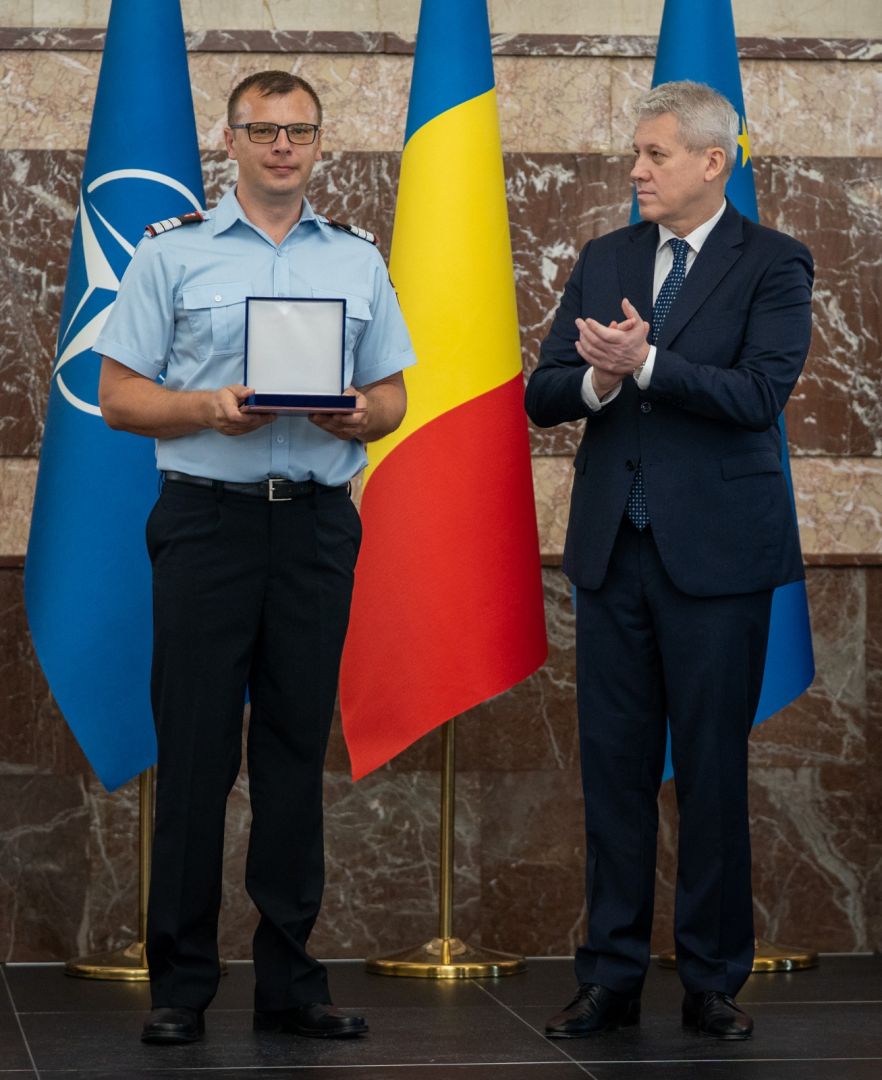 Ministerul Afacerilor Interne a marcat Ziua Drapelului Național prin recunoașterea meritelor angajaților săi
