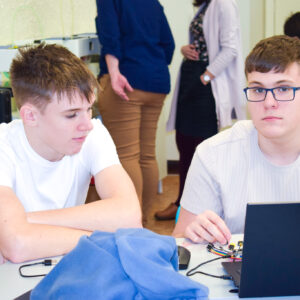 Žiaci seneckej základnej školy s VJM vytvorili jedinečnú únikovú miestnosť