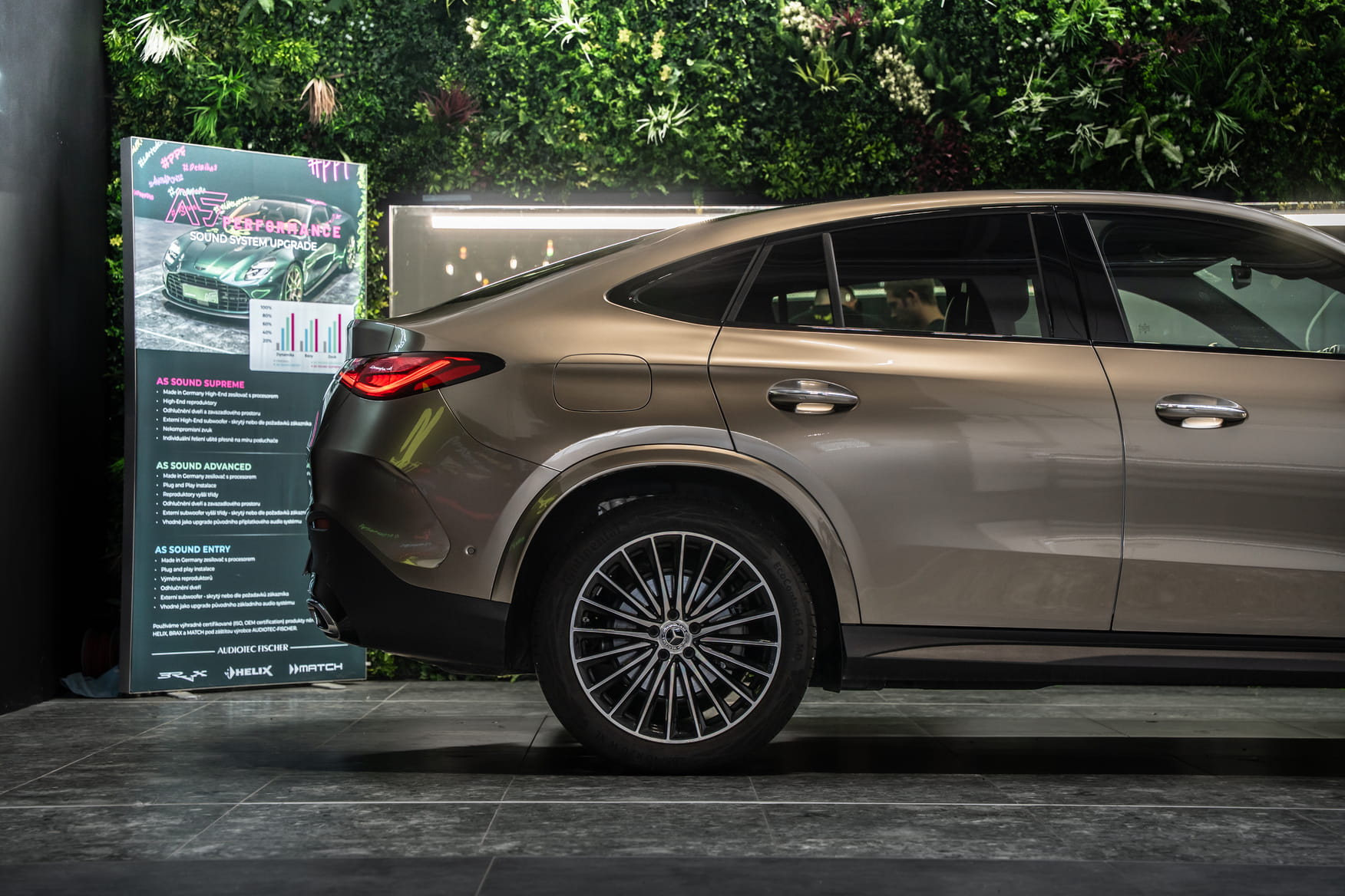 Revoluce v PPF polepech: Ochrana i změna barvy aneb zapomeňte na barevné fólie