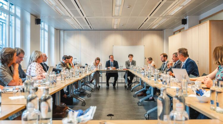 Observatorium voor de Farmaceutische Industrie start nieuwe werkcyclus om de concurrentiekracht van de Belgische biofarmaceutische sector te monitoren