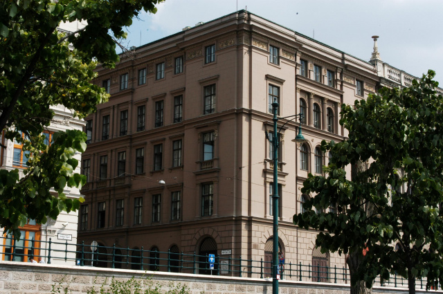 Kétszáz éves az MTA Könyvtár és Információs Központ – Képes összeállítás az intézmény történetéről