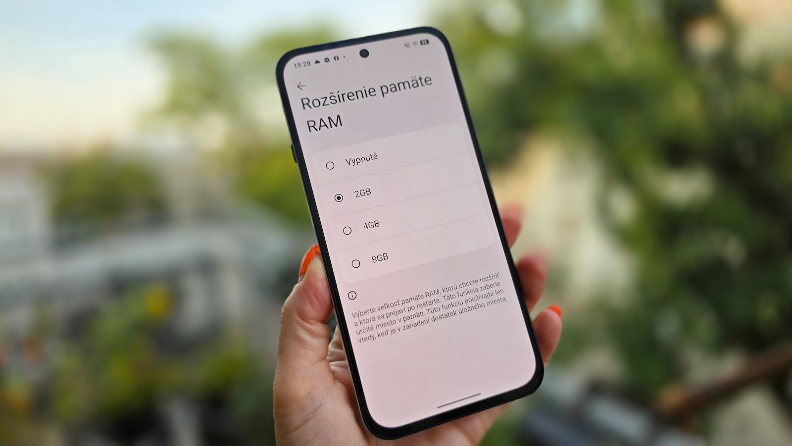 Recenzia Nothing Phone (4b): Rozumná štýlovka