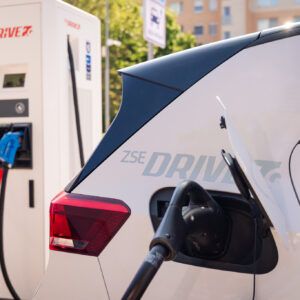 Nové nabíjacie stanice pre elektromobily budú v prevádzke od 1. augusta