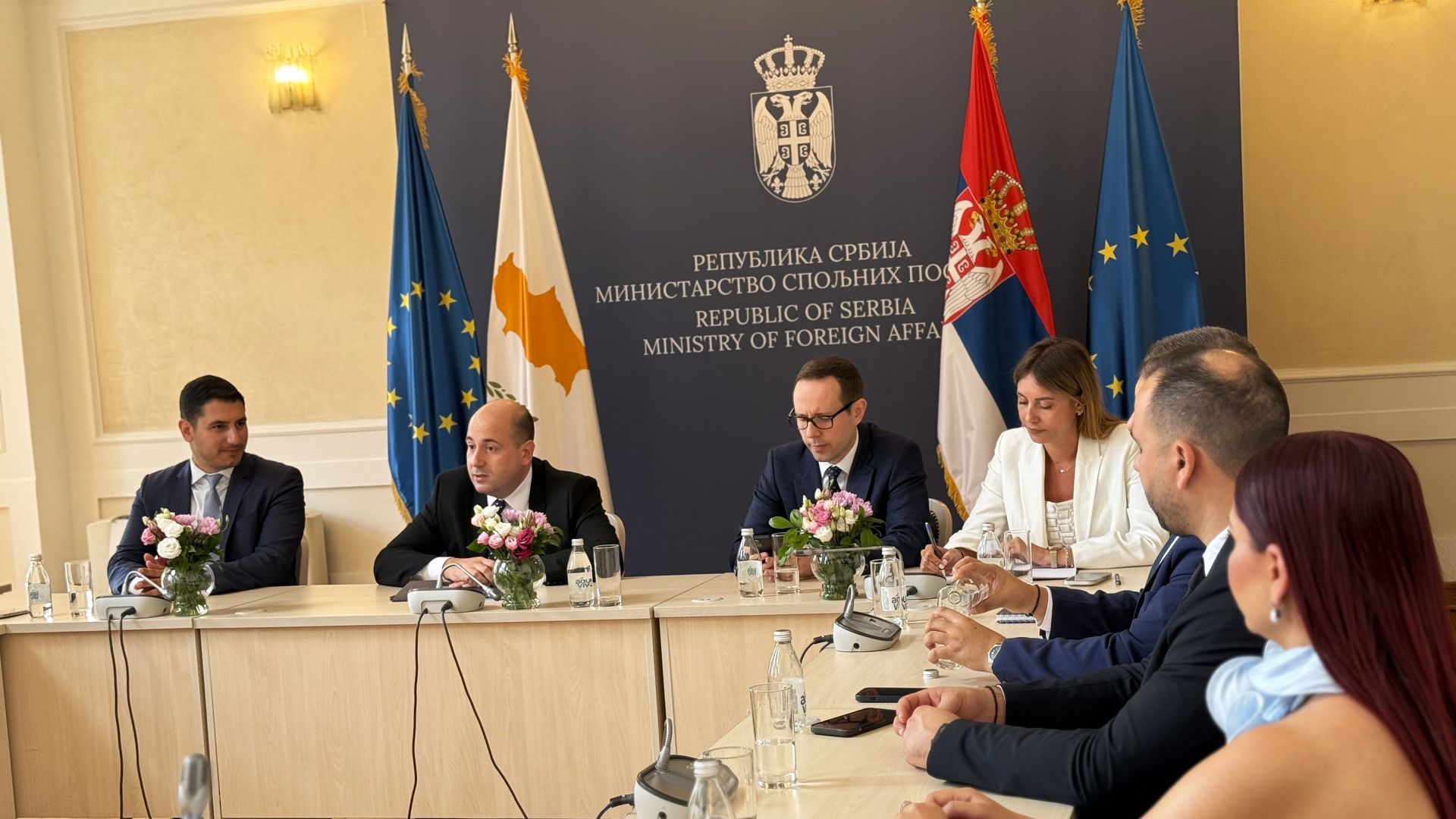 Козарев са делегацијом омладине кипарске партије ДИСИ