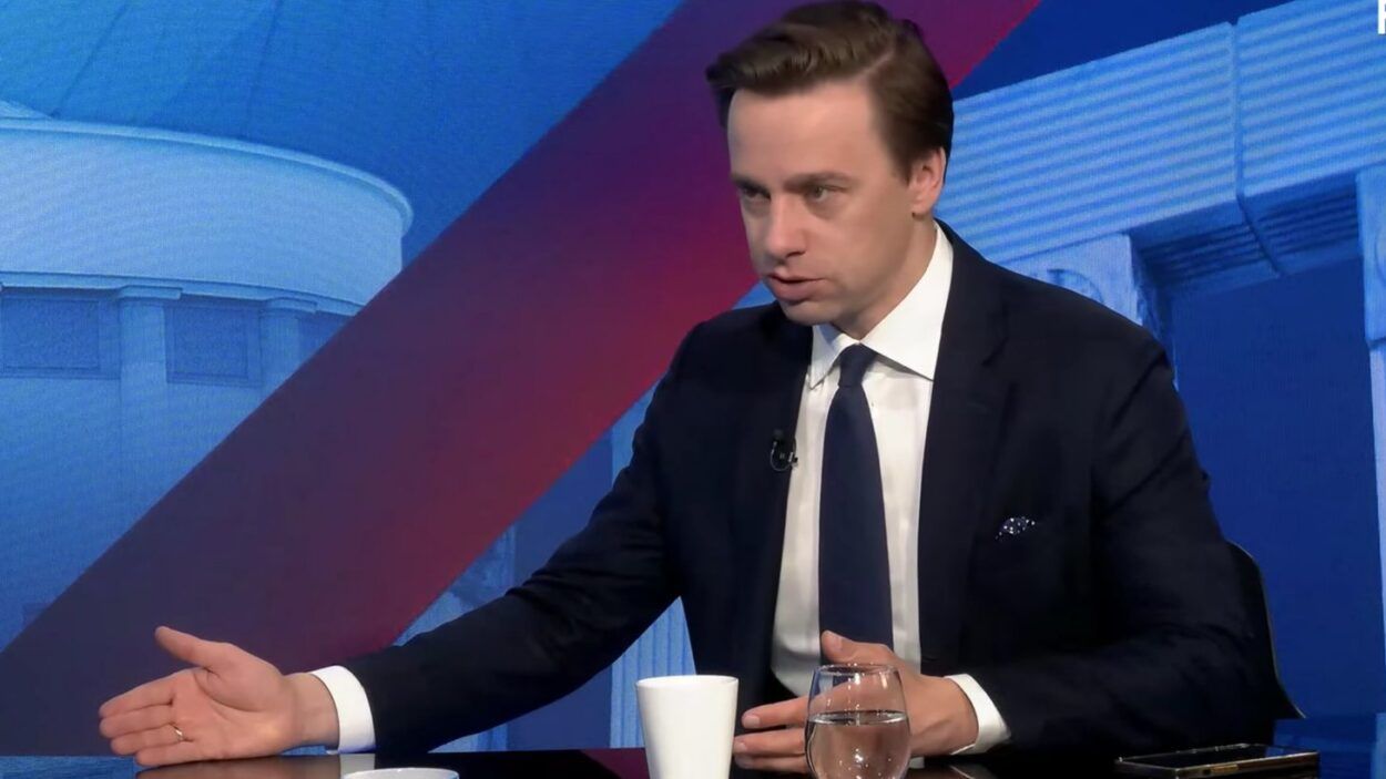 Morawiecki jest manipulatorem i hipokrytą