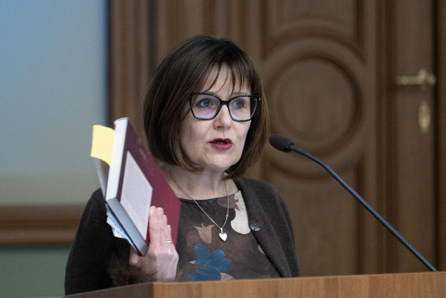 „Új kötetben – új perspektívából”: Ünnepi kiadványok az Akadémián 2.