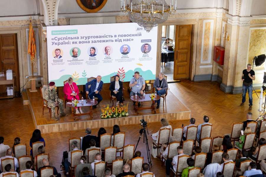 "Єдність українців стане ключем до відбудови держави" — Перший віцеспікер Олександр Корнієнко