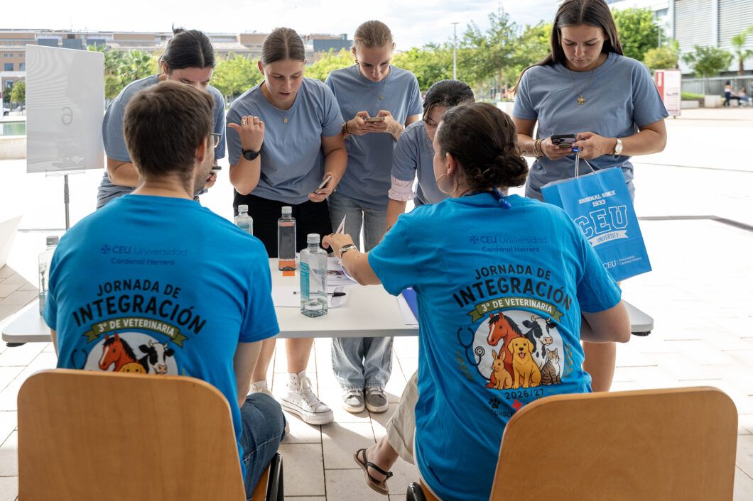 La Facultad de Veterinaria CEU fomenta la integración de los alumnos internacionales a través de una actividad colaborativa