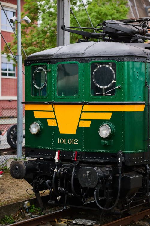 Historische trein voor 100ste verjaardag van NMBS lokt meer dan 6.000 bezoekers naar Schaarbeek