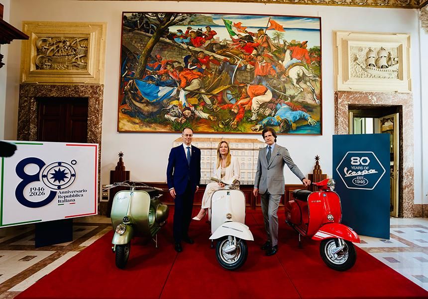 80° anniversario della Vespa, il Presidente Meloni riceve il Presidente Esecutivo e l’Amministratore delegato del Gruppo Piaggio