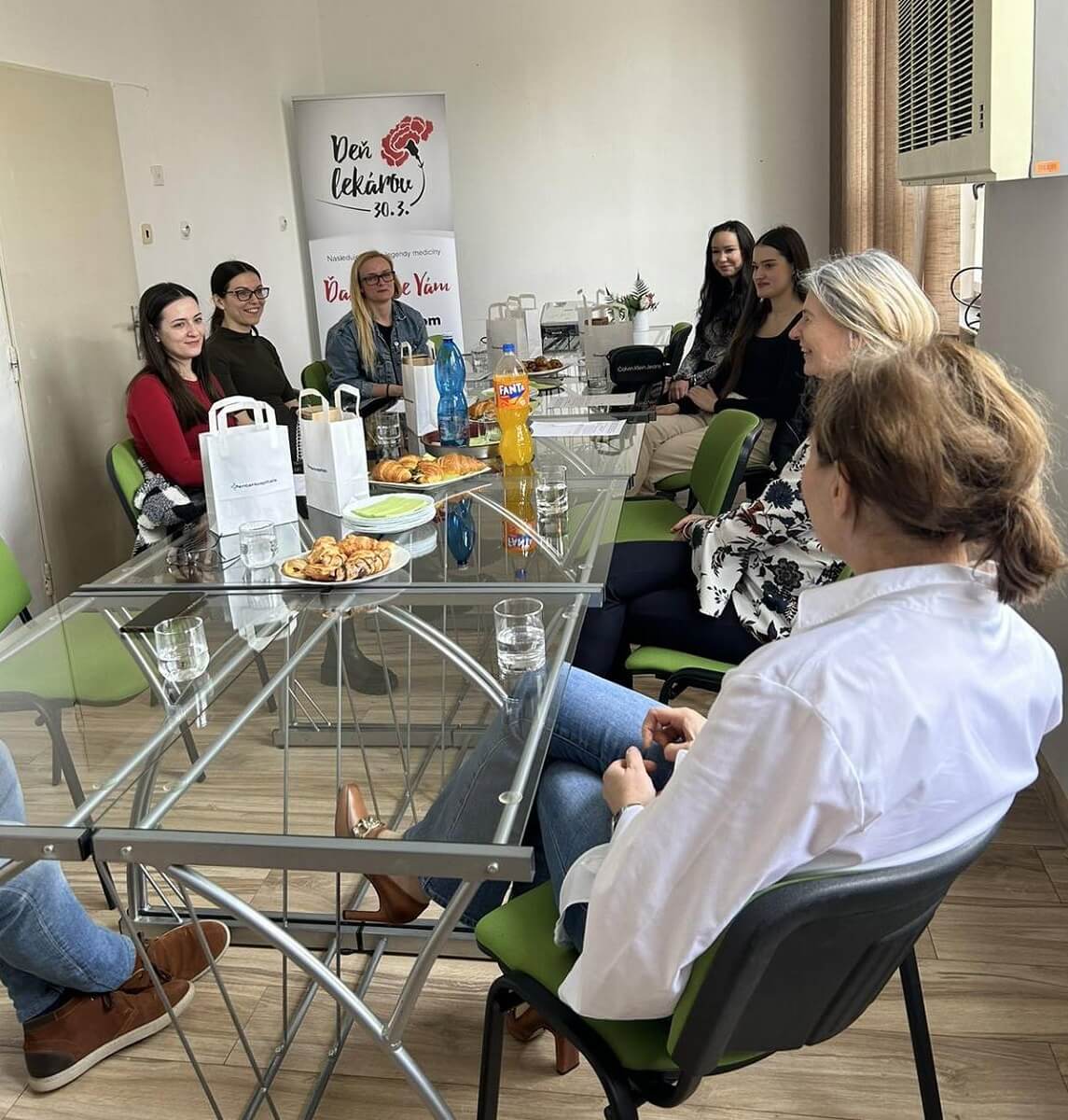 Naši lekári. Naše príbehy. Naše „pracovné narodeniny“.