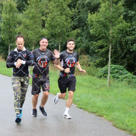Behať by chceli, ale nemôžu. Seničania napriek dažďu bežali za tri deti
