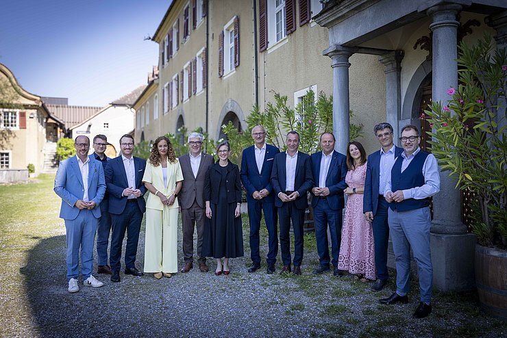Achse in die Schweiz