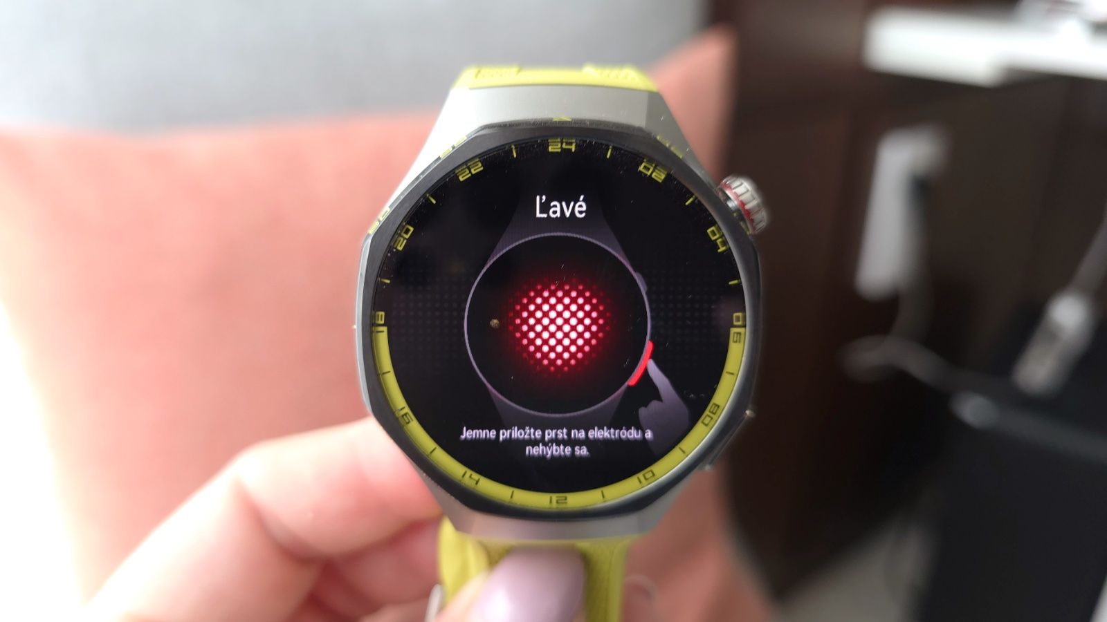 Recenzia Huawei Watch GT 7 Pro: Titán, zafír a dva týždne bez nabíjačky