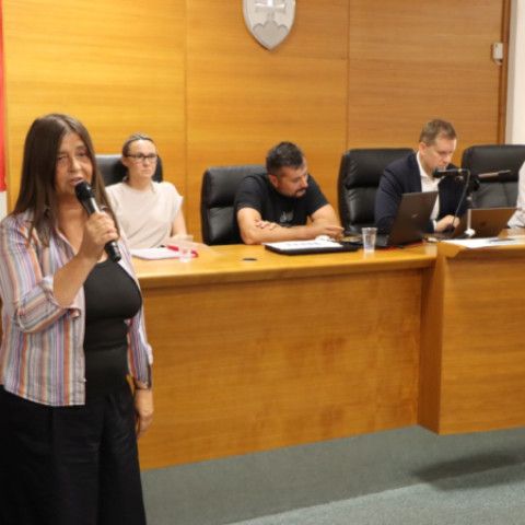 Rodičia sa zapojili do diskusie o budúcnosti škôlok v Senici