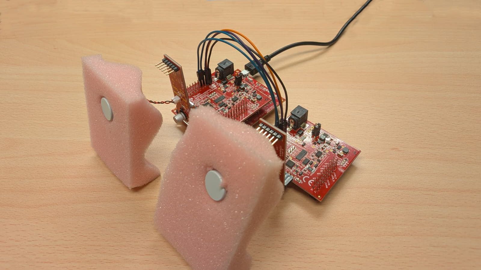 Tecnologia DURI: bracci robotici “dotati di tatto” grazie agli ultrasuoni