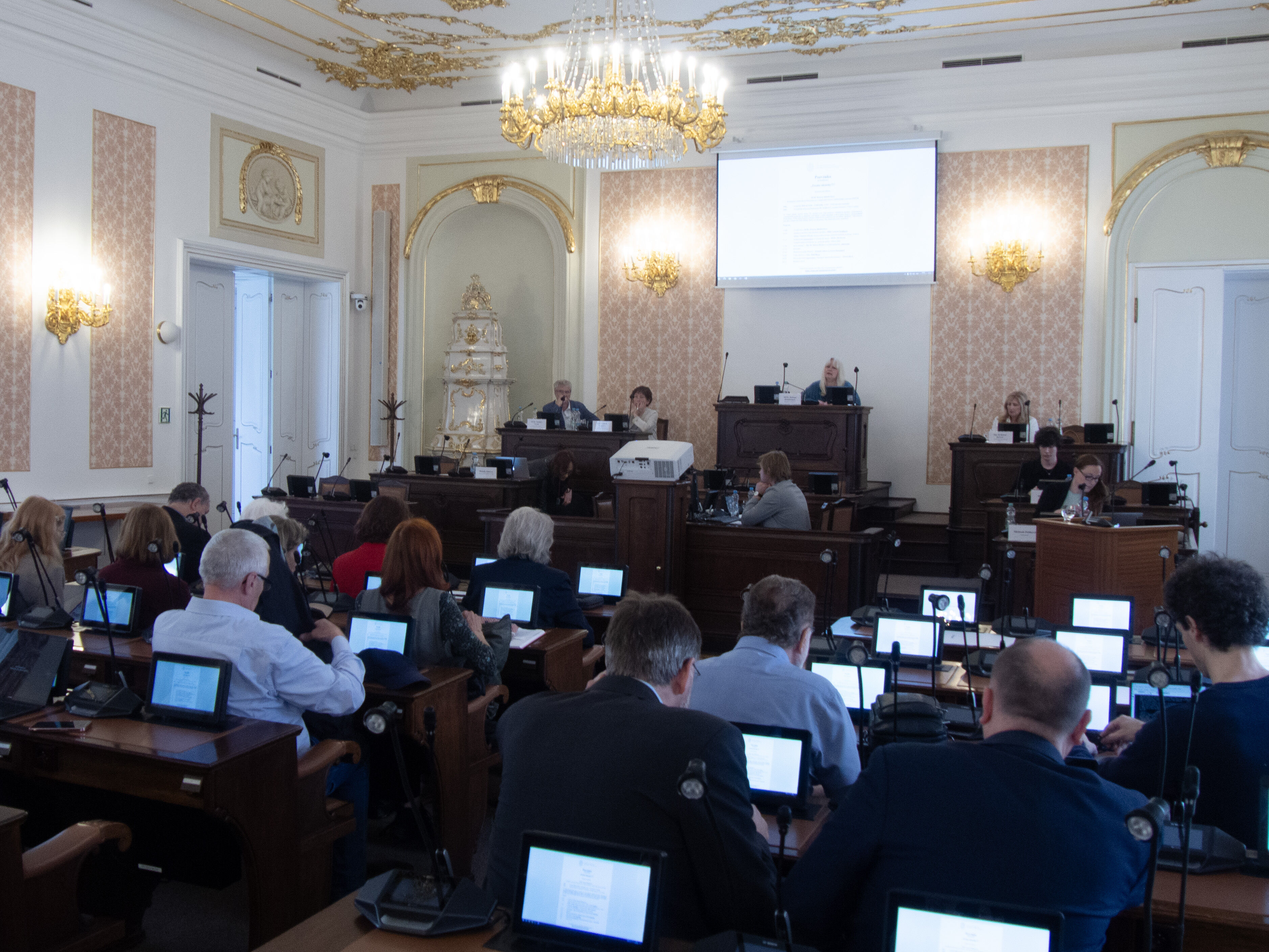 Na ztrátu identity se nejde připravit, je ale dobré slyšet příběhy těch, kteří si jí prošli