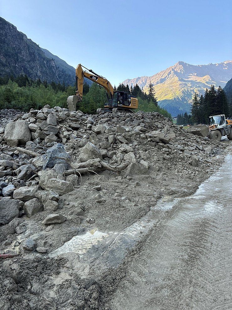 L 16 Pitztalstraße nach Murenabgang weiterhin gesperrt