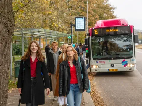 Staking openbaar vervoer op 9 september 2026