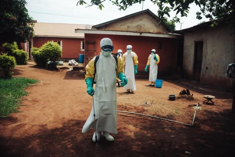 Ebola : face à une épidémie hors de contrôle, le besoin urgent d'intégrer les communautés