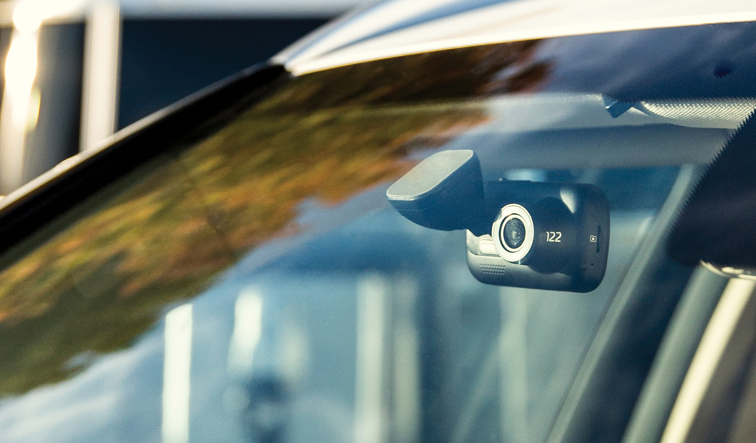 Nextbase: Češi stále riskují na silnicích. Nejčastější příčiny nehod jsou rychlost, nepozornost a nedání přednosti