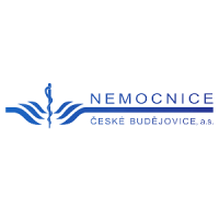 Sněhová nadílka v areálu nemocnice