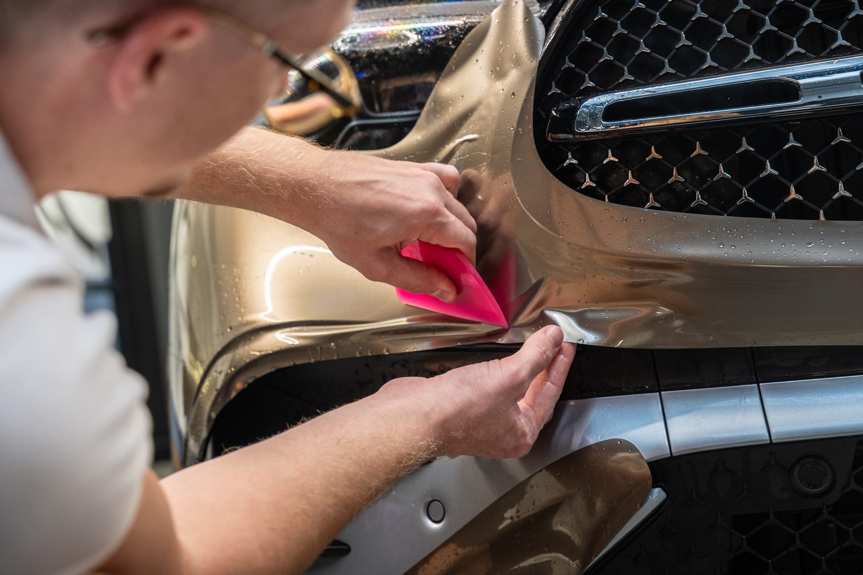 Revoluce v PPF polepech: Ochrana i změna barvy aneb zapomeňte na barevné fólie