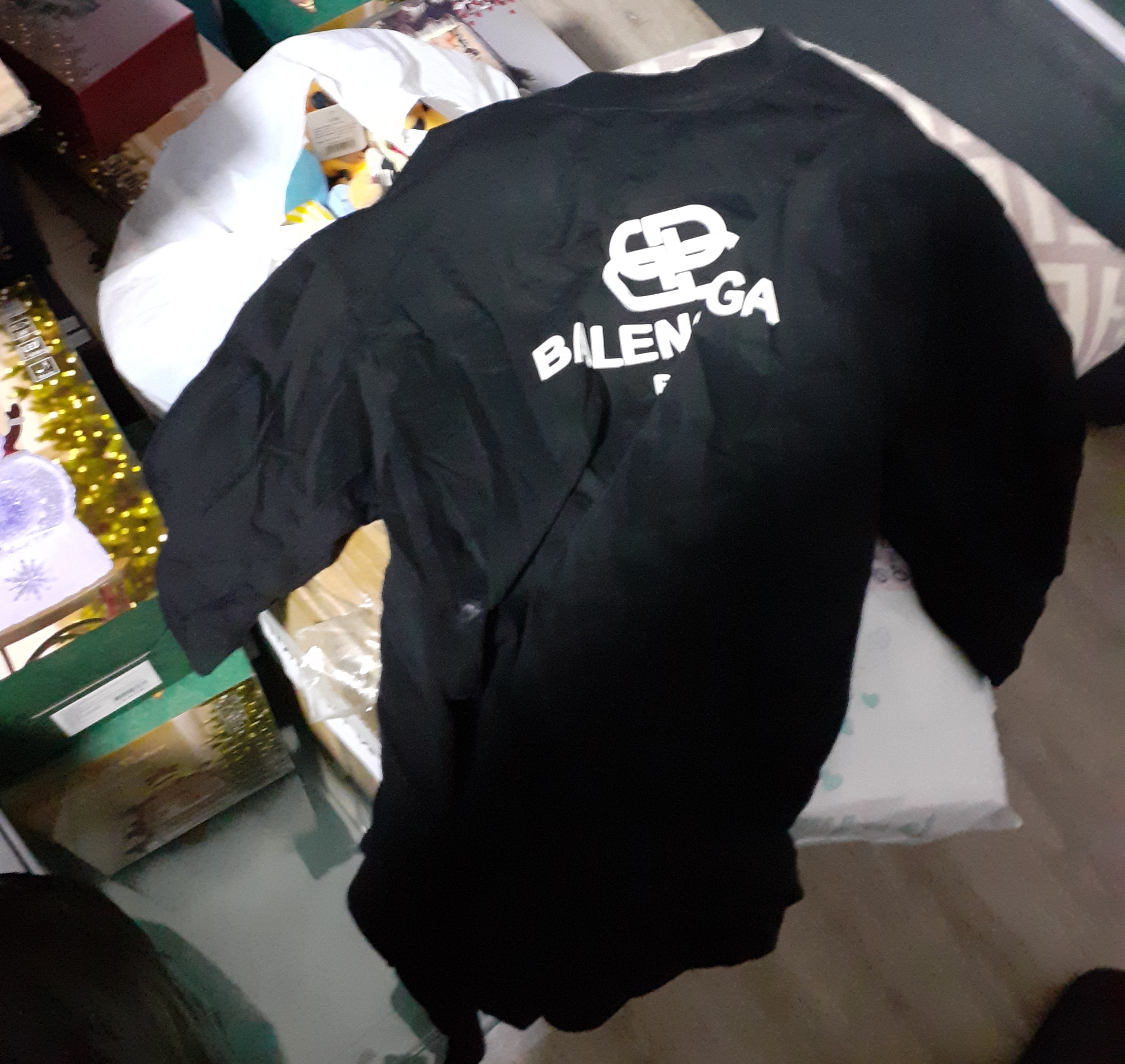 Pražským celníkům se podařilo odhalit zboží podezřelé z porušování práv duševního vlastnictví v hodnotě přes 3 miliony korun