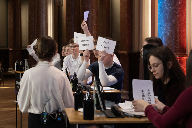 Reformok kora – A tatabányai Szent Margit Gimnázium és Általános Iskola csapata nyerte az MTA Alumni Program tanulmányi versenyét