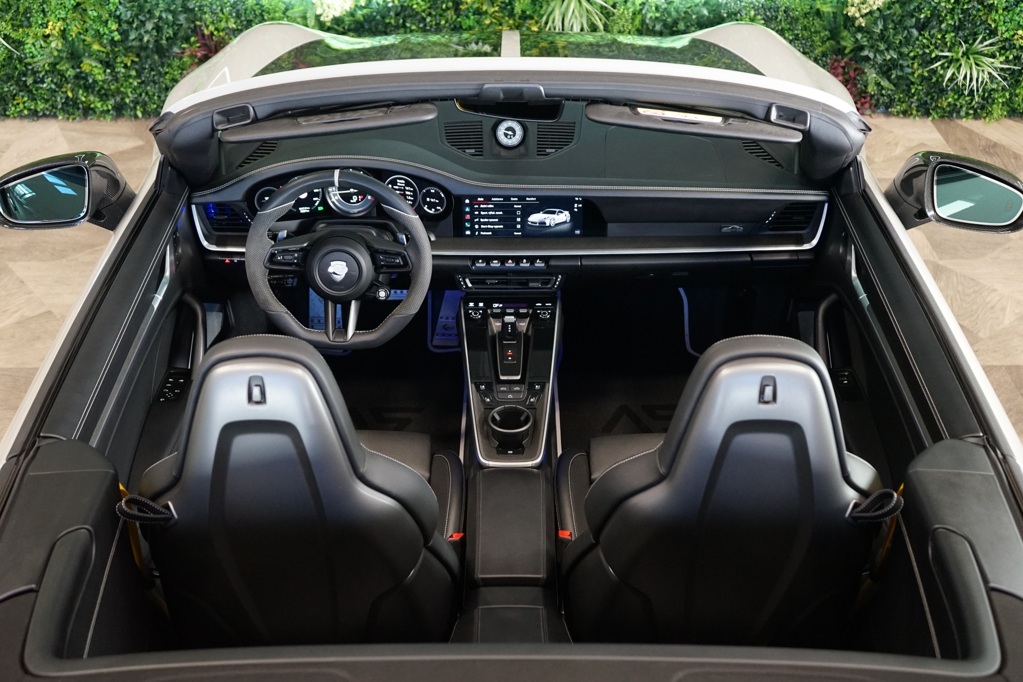 Porsche 911 Turbo S (992) od TechArt: Když brutální rychlost nestačí