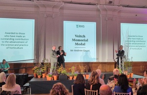 APHA Inspector Andrew Gaunt awarded RHS Veitch Memorial Medal