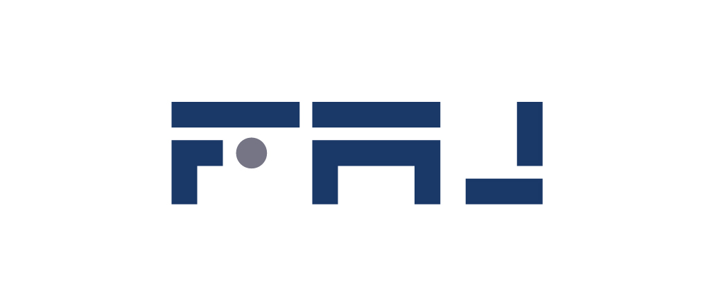 Študenti z viacerých krajín si na NHF EUBA vyskúšali riadenie virtuálneho podniku